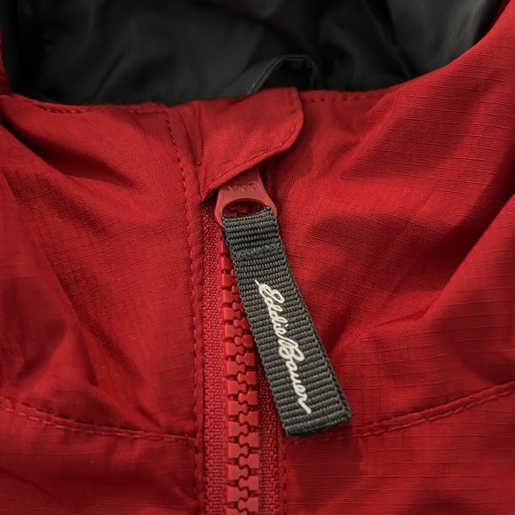 Boys large red and gray Eddie Bauer jacket - Picture 3 of 6